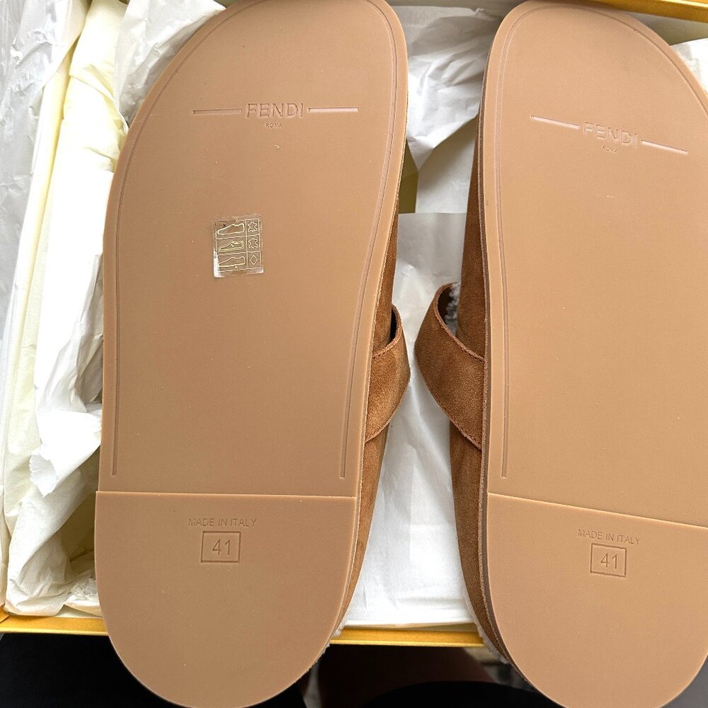 FENDI Feel FF Shearling Buckled Sabots Mules Slides Flat Clog Sandals - Picture 14 of 15